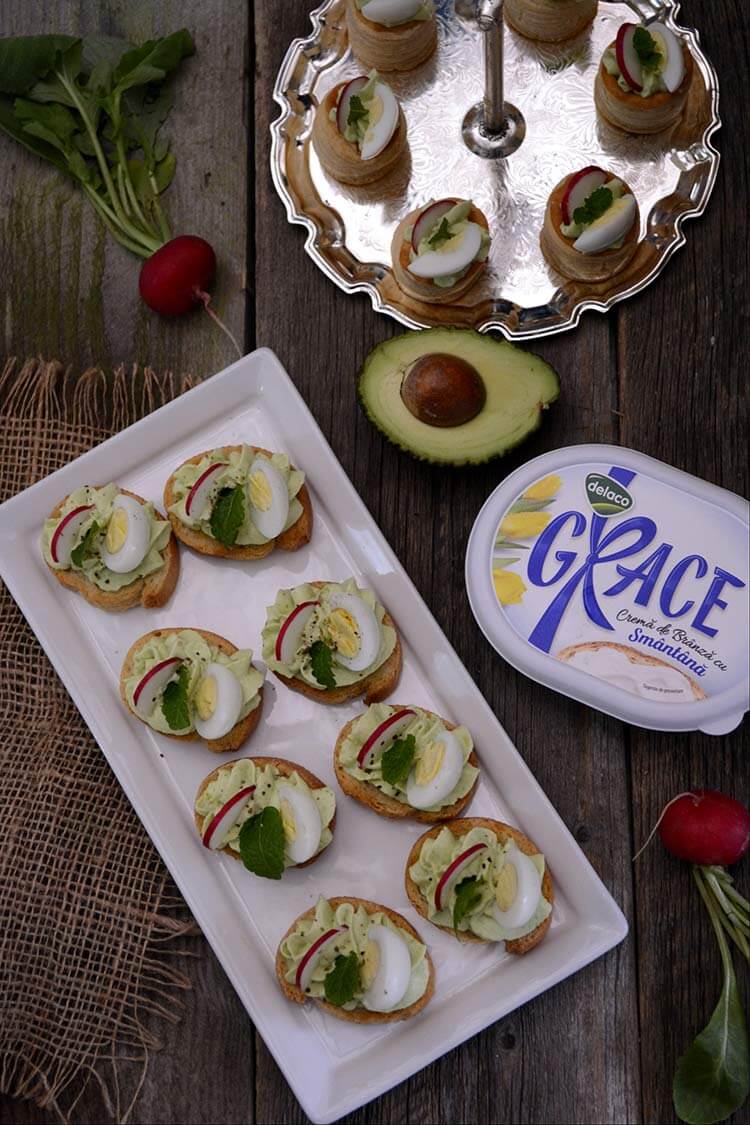 Tartine Cu Crema De Avocado Si Branza Bucataresele Vesele