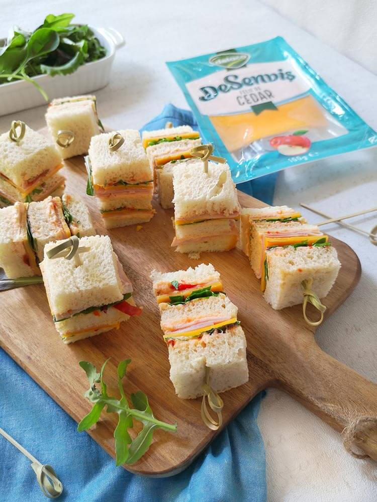 Mini sandvisuri pentru petreceri 